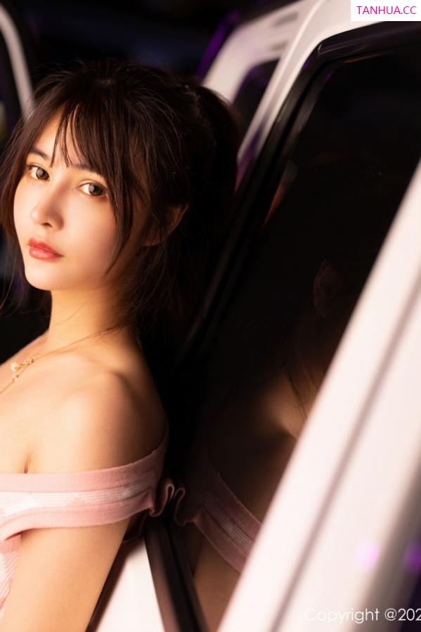 萌奈子  丰满妹子萌奈子 香车与美人的视觉第37张图片